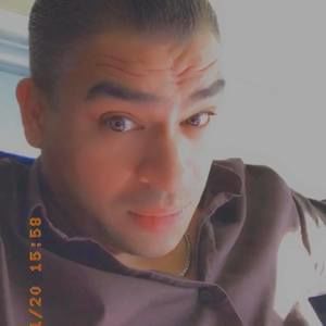 Meet your Posher, Cesar